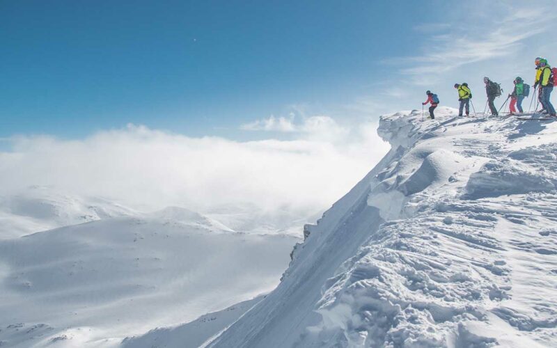 Backcountry-skiing-in-the-Nevis-Range(1)
