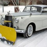 David Coulthard's celeb snow plough- CREDIT @therealdcf1