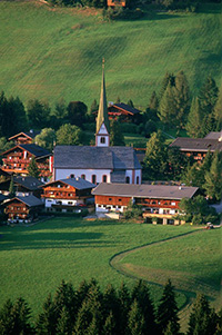 Alpbach-village-church