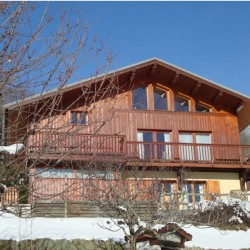 Chalet in French Alps – Savoie – Lovely Individual Chalet. 4 Bedrooms. Sauna ,Hot Tub. Amazing Views. Vulmix, 4km to Bourg St Maurice.