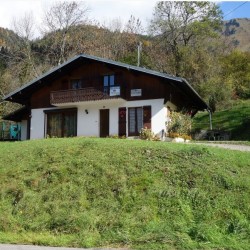 House in French Alps – Haute Savoie – Fantastic 4 bedroom, detached house in a great location for sale in a sought after village near Morzine.