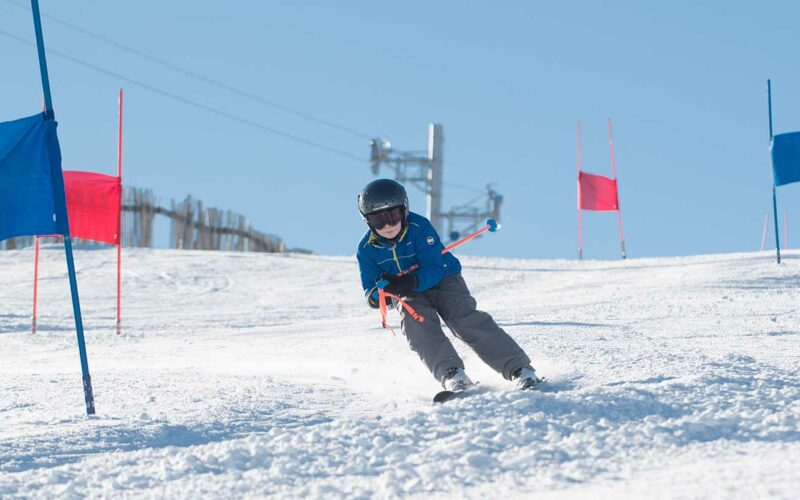 Alpine-skiing-in-Scotland